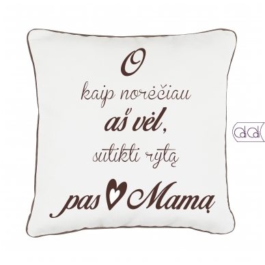 Dekoratyvinė pagalvėlė „Rytas pas mamą“